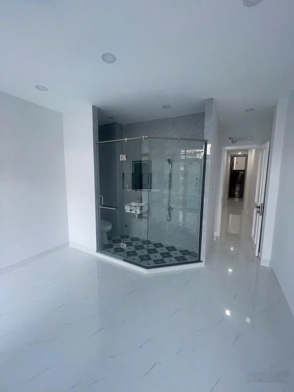 Nhà bán 5 tầng mới 100% 148,3m2 (4,1x36,5) nở hậu 4,5m-15PN, 15WC thang máy MT KD Âu Dương Lân P3Q8