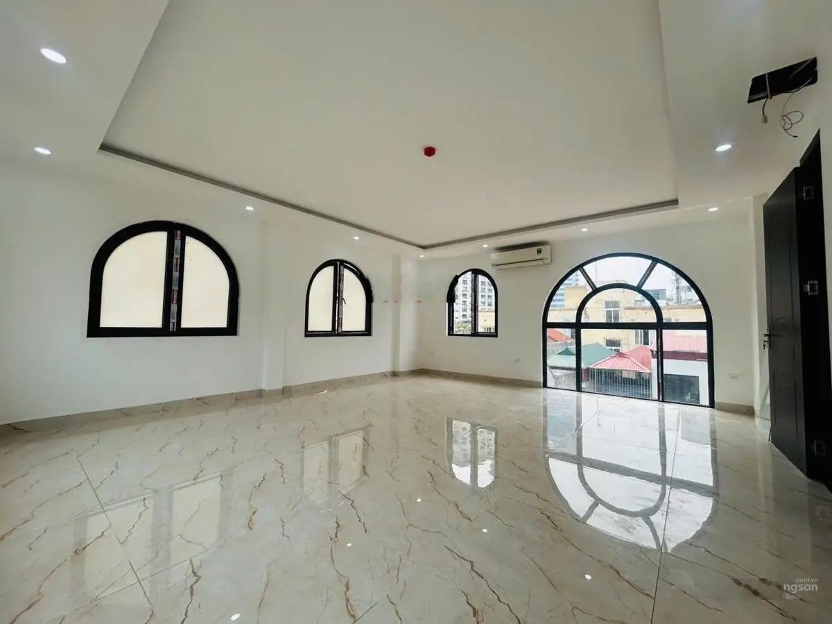 7 tầng thang máy mới cực đẹp Nguyễn Chí Thanh sổ 50m2 vuông đẹp