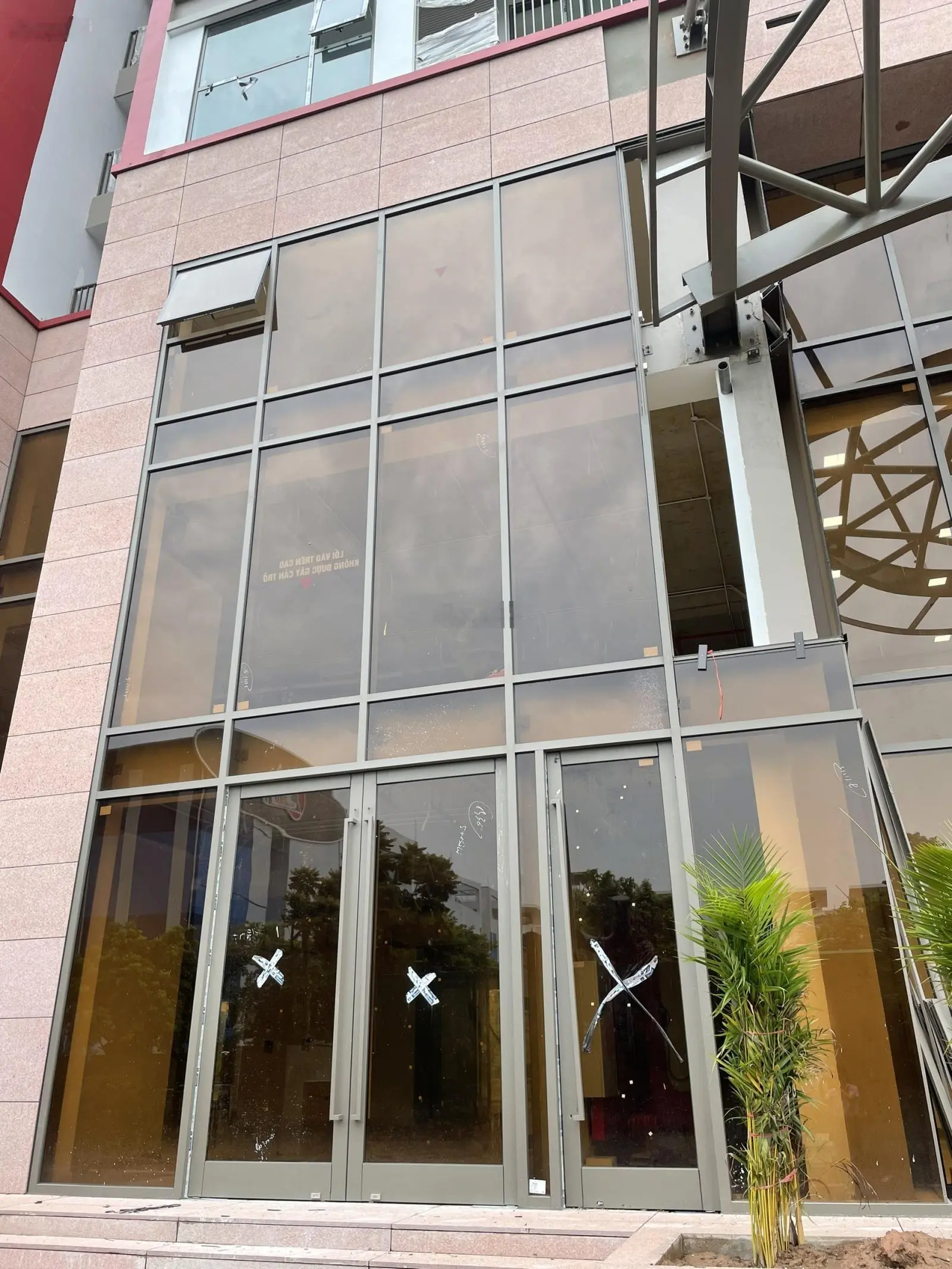 Bán shop đế chung cư Khai Sơn Long Biên, nhận nhà kinh doanh luôn, vay 65% miễn gốc lãi 18 tháng