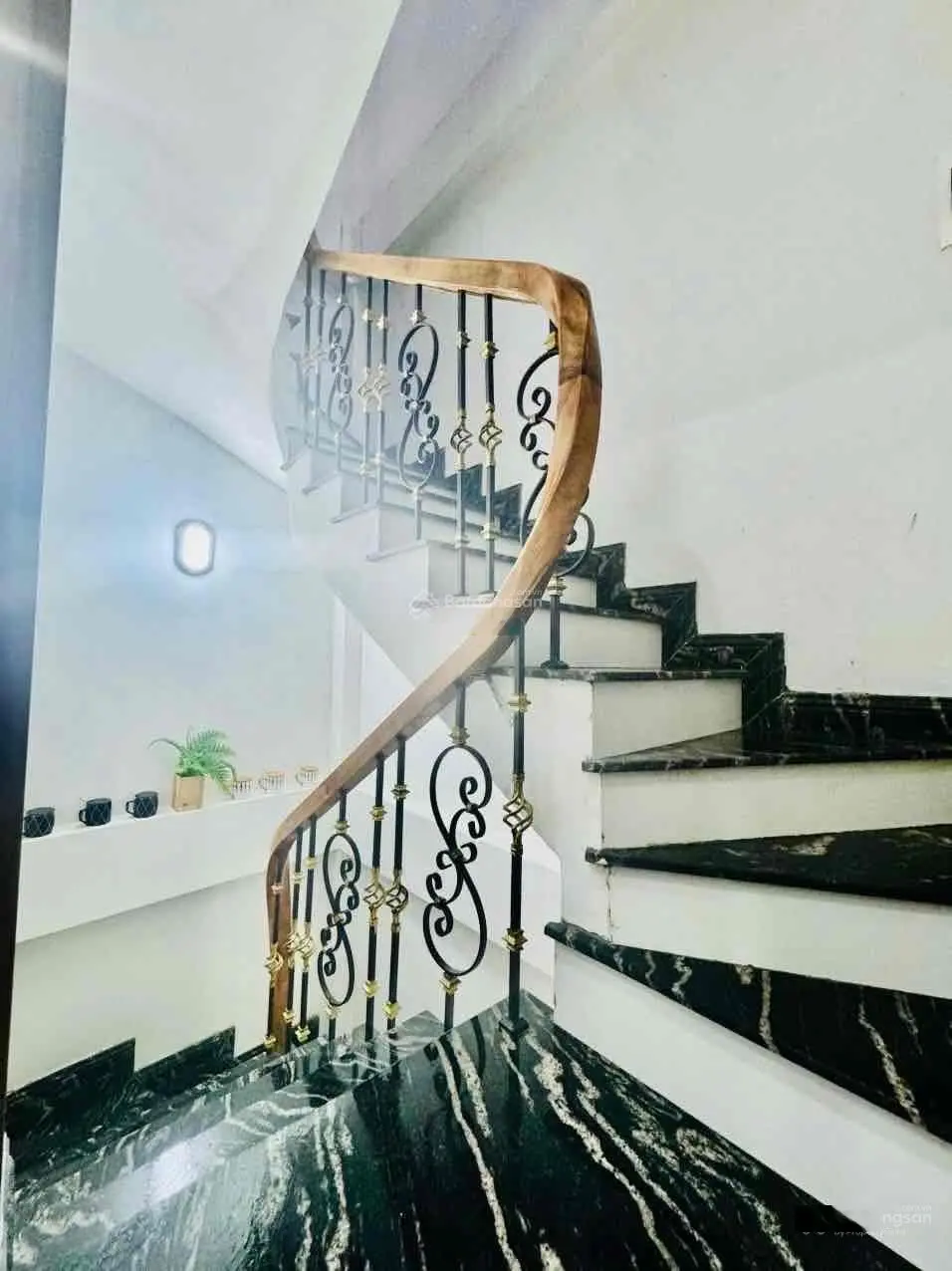 Bán nhà phân lô cán bộ Thanh Xuân. Không quy hoạch mặt tiền 4m 4 tầng giá nhỉnh 6 tỷ