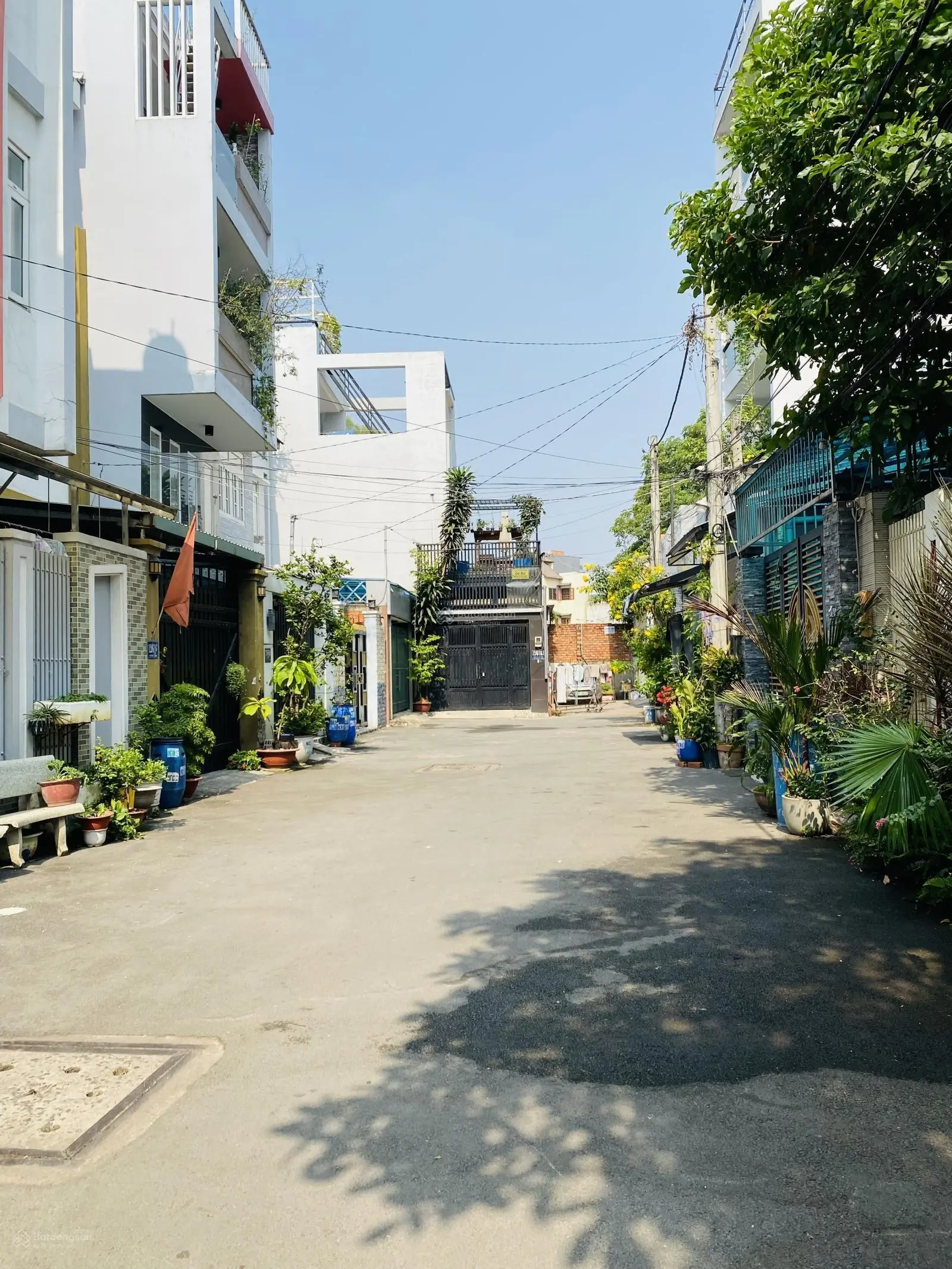Bán 200 m2 đất + 2 căn nhà lầu + 8 phòng trọ cao cấp gần đường 9 & 8 Linh Trung TP Thủ Đức giá 13ỷ