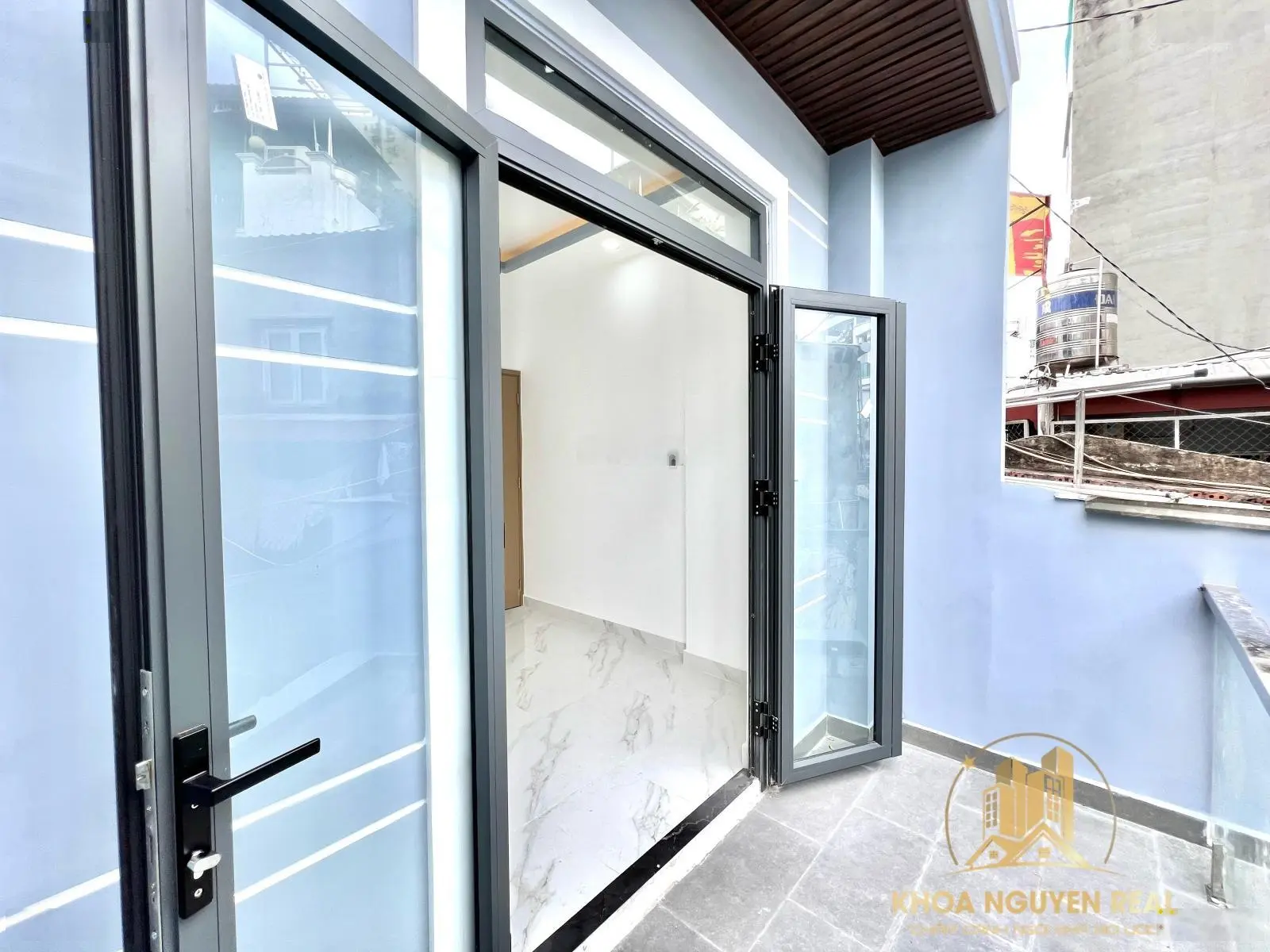 Nhà đẹp mới kdc tôn thất thuyết, phường 4 quận 4 - 3.3x12m - giáp quận 1