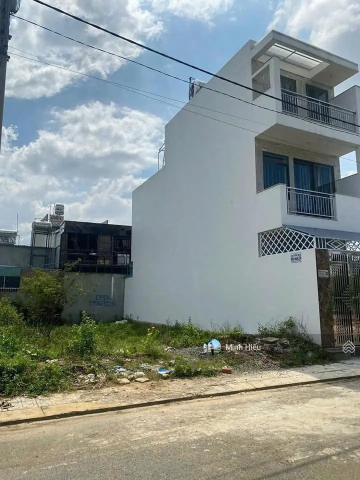 Chủ ngộp bán gấp đất nằm mặt tiền đường Nguyễn Đình Chiểu gần UBND Phường 4, DT 100m2, SHR