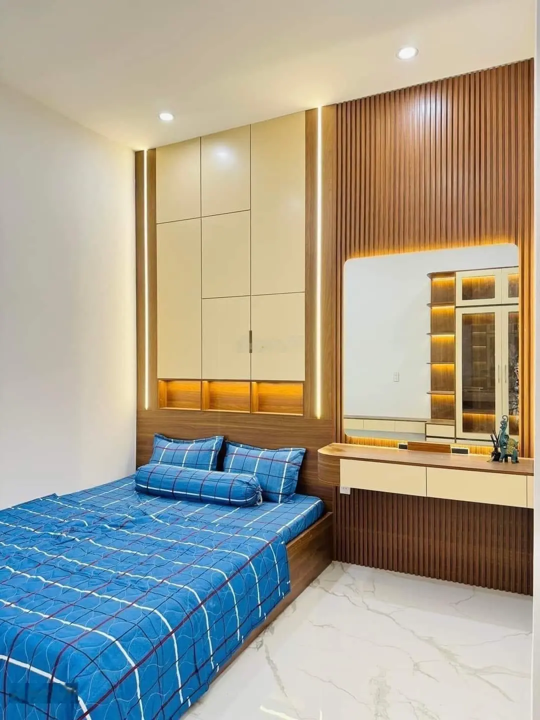 Bán liền nhà đẹp Tôn Thất Thuyết Q.4 70m2 4PN