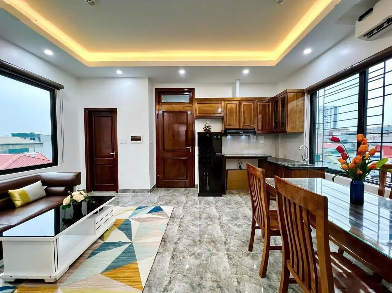 Cần bán gấp nhà dòng tiền doanh thu cao phố Mỹ Đình 117m2, 7 tầng, thang máy, 14 phòng khép kín.