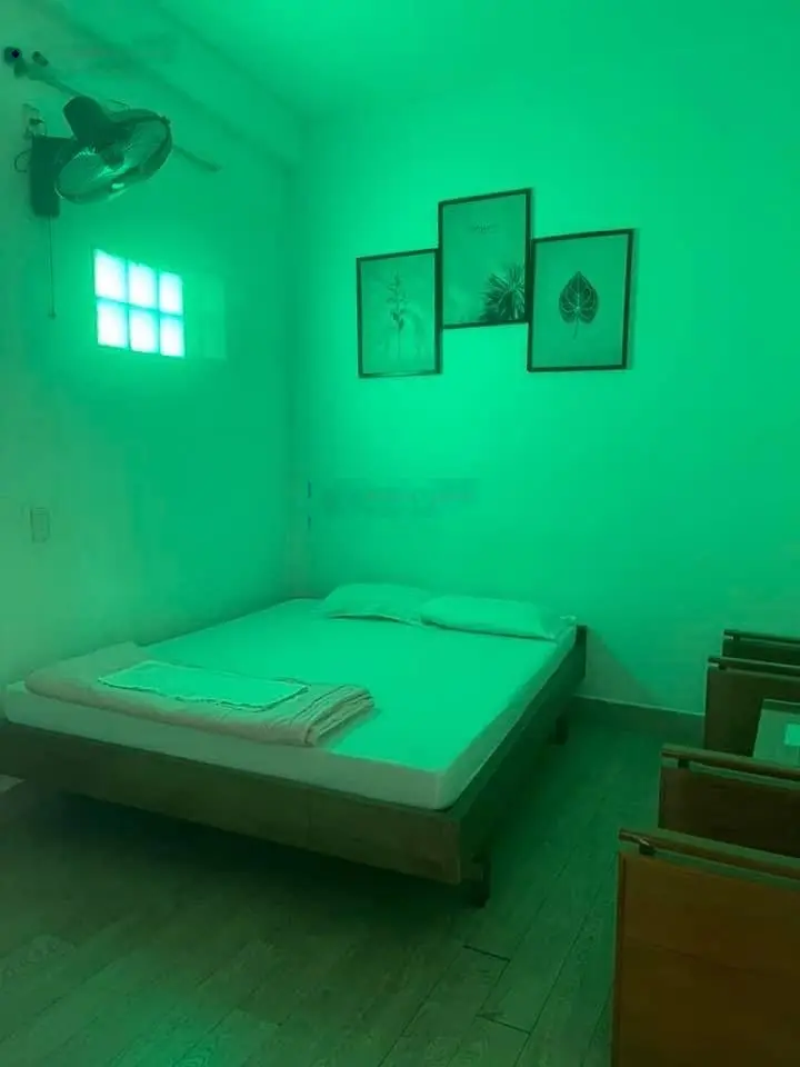 Cần bán nhà nghỉ 3 tầng - 13 phòng trung tâm quận Hải Châu - sát Nguyễn Tất Thành