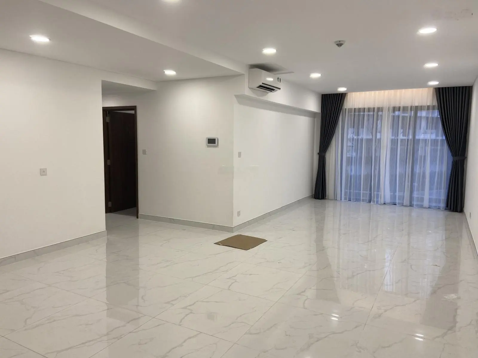 Celadon City bán căn Diamond Alnata Plus 2PN 88.8m2 giá 4,966 tỷ, có 2 ban công siêu đẹp, giá tốt