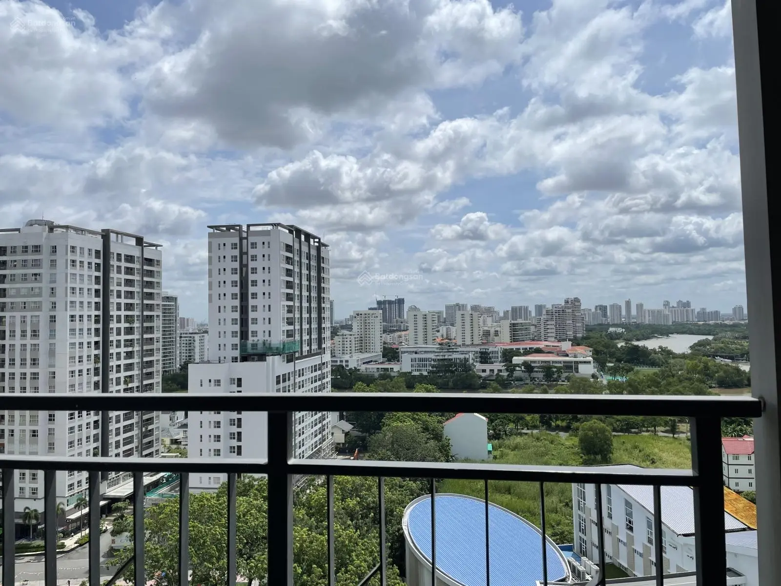 Bán căn hộ Sài Gòn South 2PN, 2 WC, 71 m2 view thoáng mát sông & Phú Mỹ Hưng có sổ