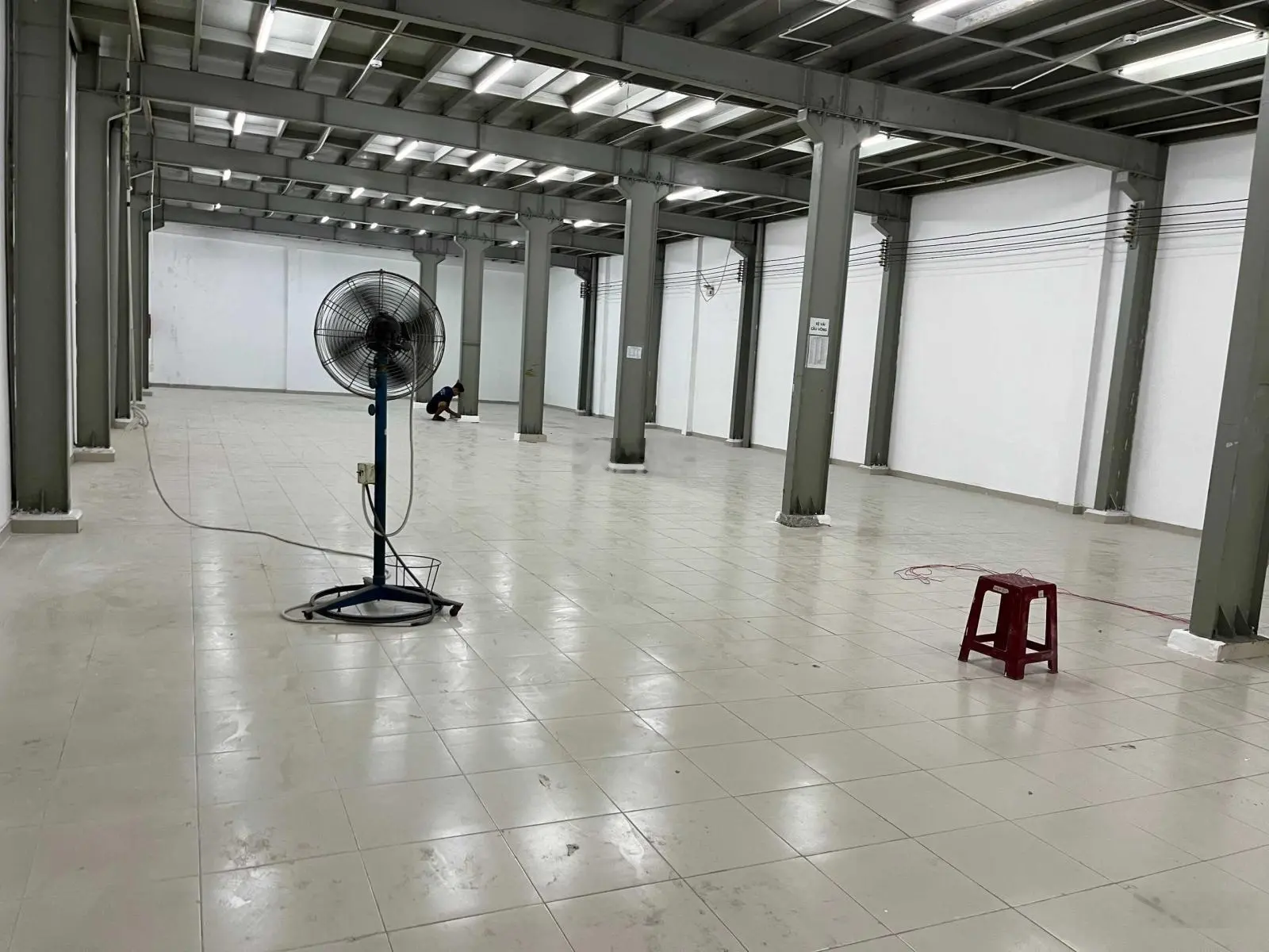 Chính chủ cần bán gấp nhà xưởng hẻm 879 Hương Lộ 2