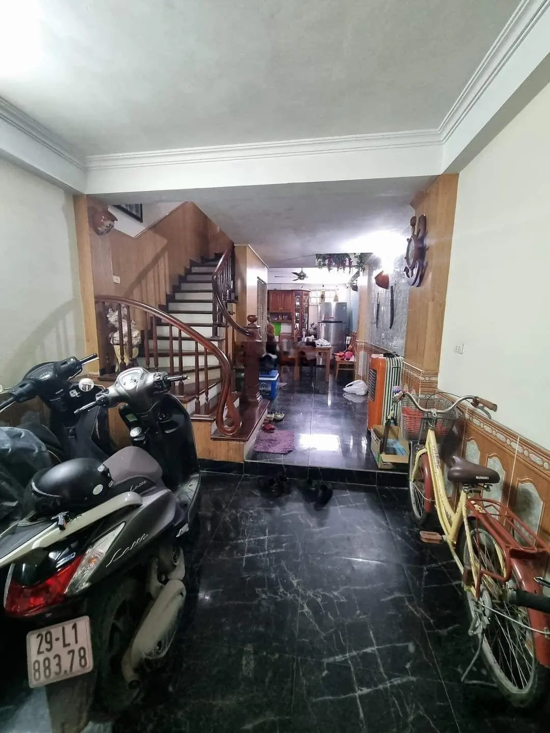 Bán Gấp nhà siêu hiếm Phú Đô 40m2 x 5 tầng dân xây chắc chắn xung quanh ngập tràn tiện ích
