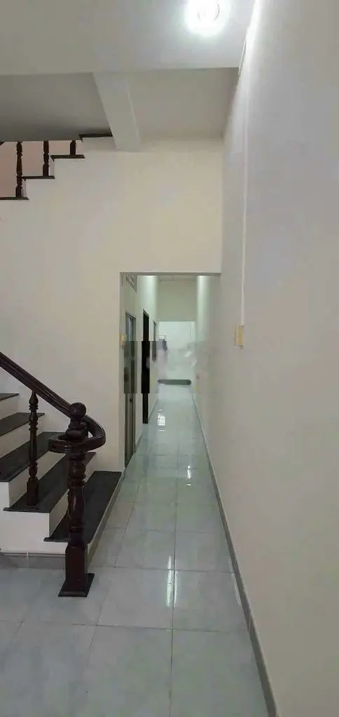 BÁN GẤP CĂN NHÀ NẰM KHU VƯỢT LŨ P8- TP VĨNH LONG