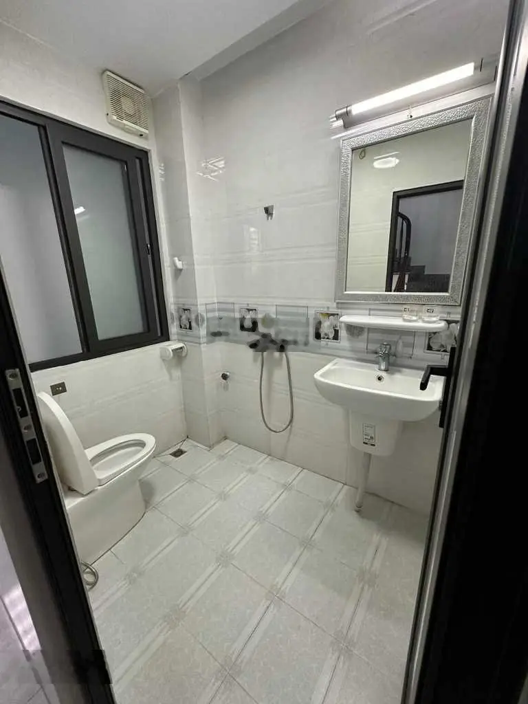 Bán nhà Ái Mộ - bồ đề cực đẹp, hiếm 42m2, 5T, 5.8 tỷ full nội thất ra phố 10m nhà đẹp sang trọng