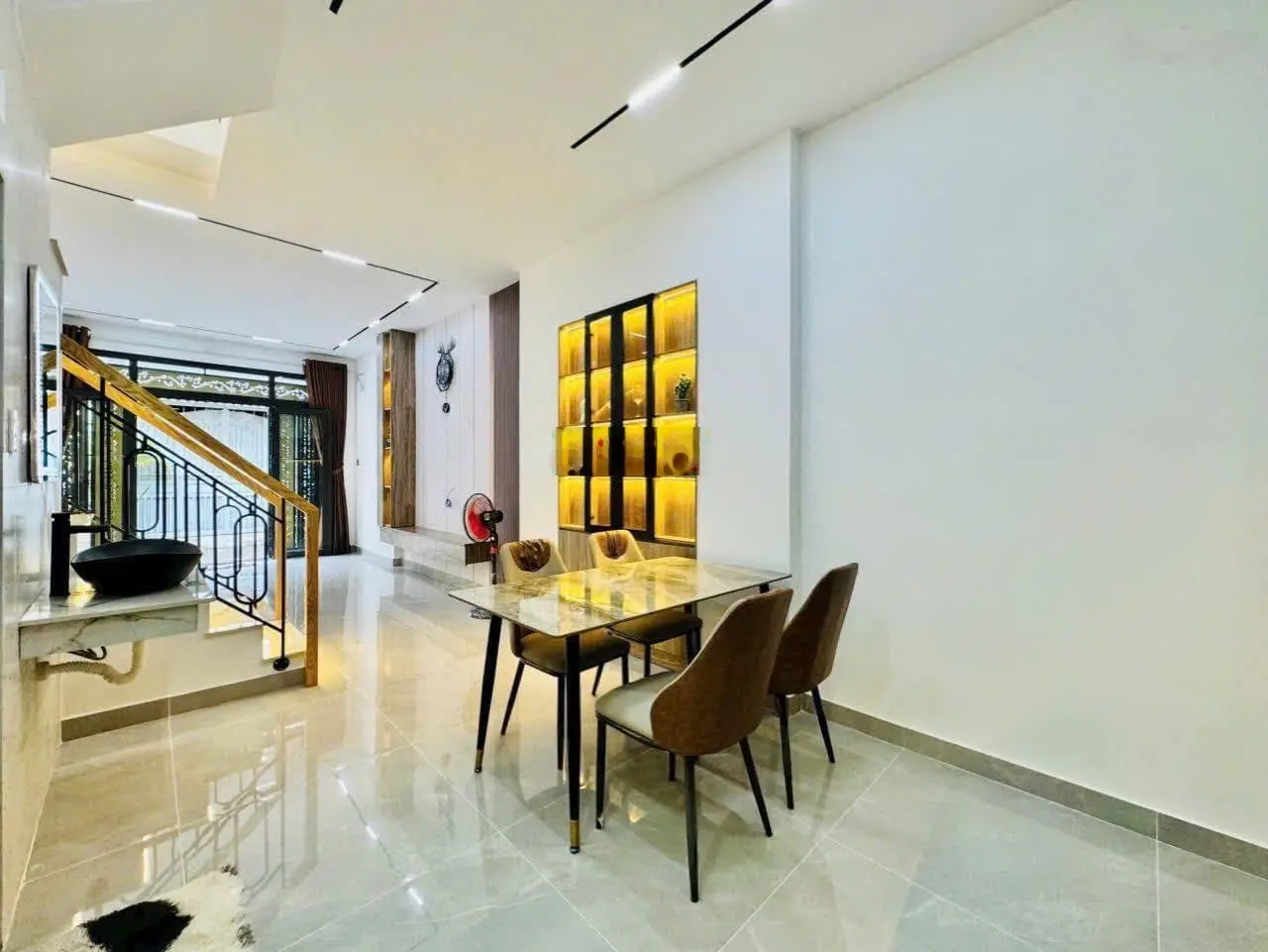 Bán nhà 1 trệt 1 lầu đường Nguyễn Kiệm Phường 4 Quận Phú Nhuận, DT: 40m2/2 Tỷ 550 công chứng nhanh