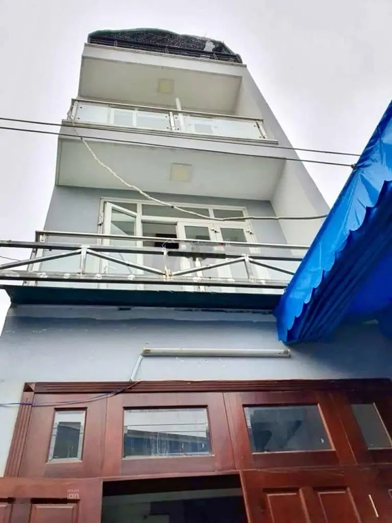 Nhà 3 tầng BTCT 60m2 Linh Tây, Thủ Đức giá chỉ hơn 5 tỷ