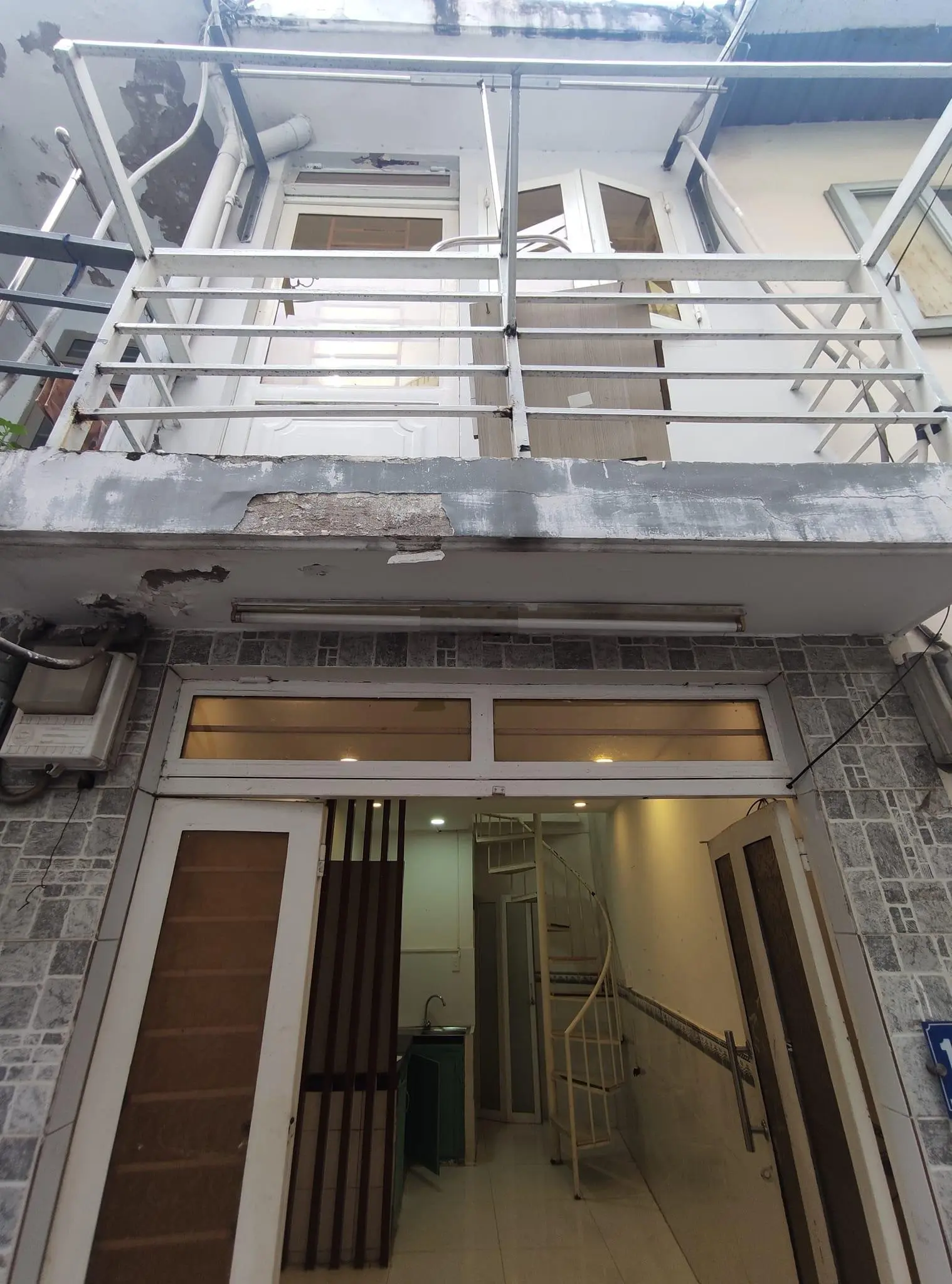 Nhà nhỏ Nguyễn Văn Trỗi - Phú Nhuận - DTSD 28m2 - 2 tầng - 2.x tỷ