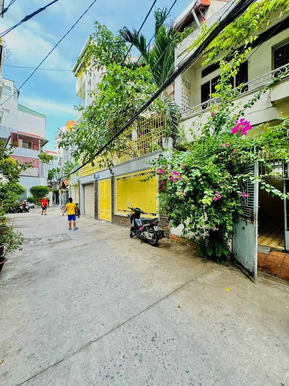 Nhà C4 HXH Nguyễn Cưu Vân 5x14m vuông vức công nhận 70m2 XD mới trệt 4 lầu ST vị trí ngay Quận 1