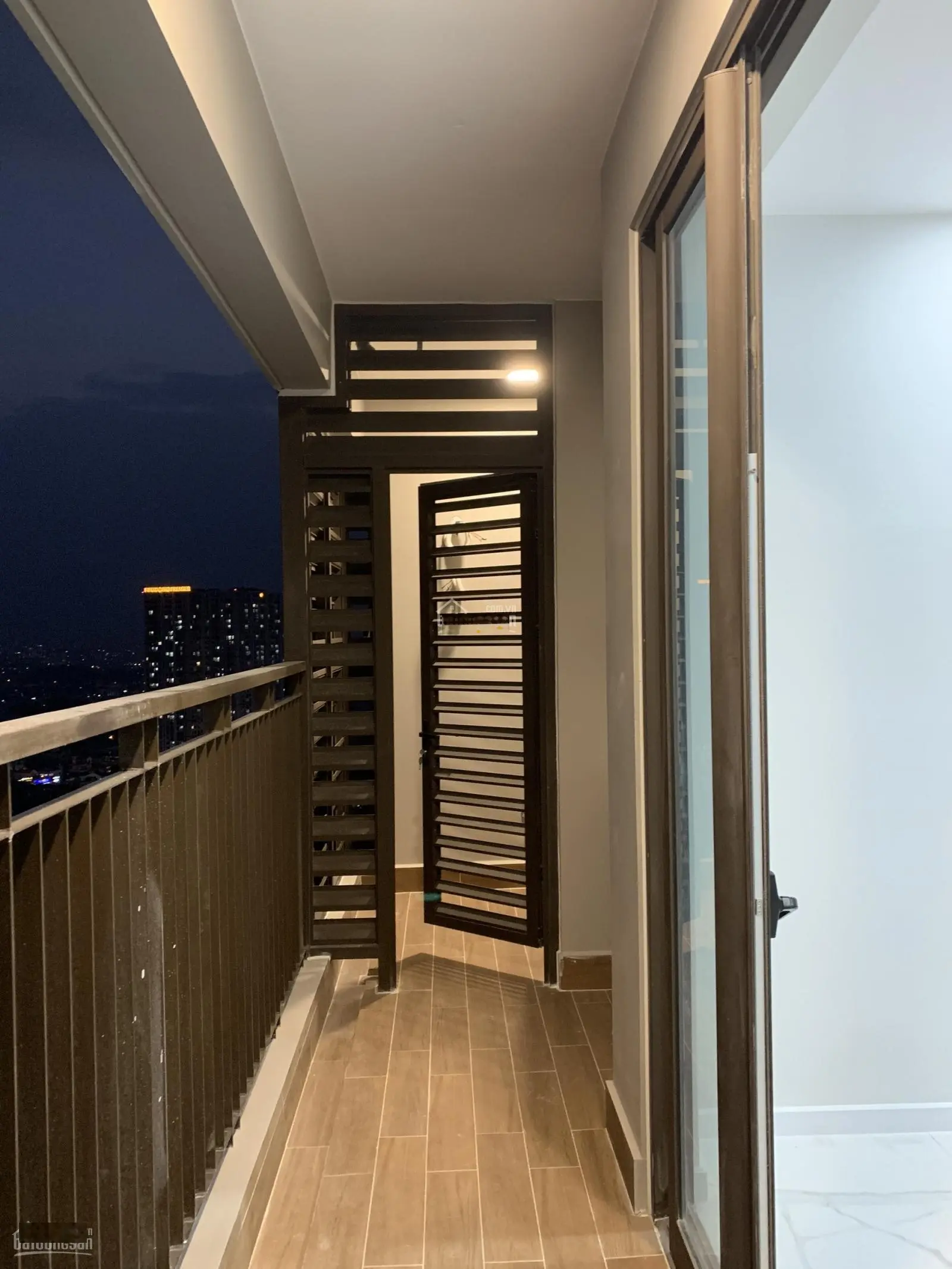 Bán căn hộ Opal Boulevard 3PN 3,2 tỷ, tặng lại một số NT - view Q. 1 xịn sò. LH: 0932 139 ***