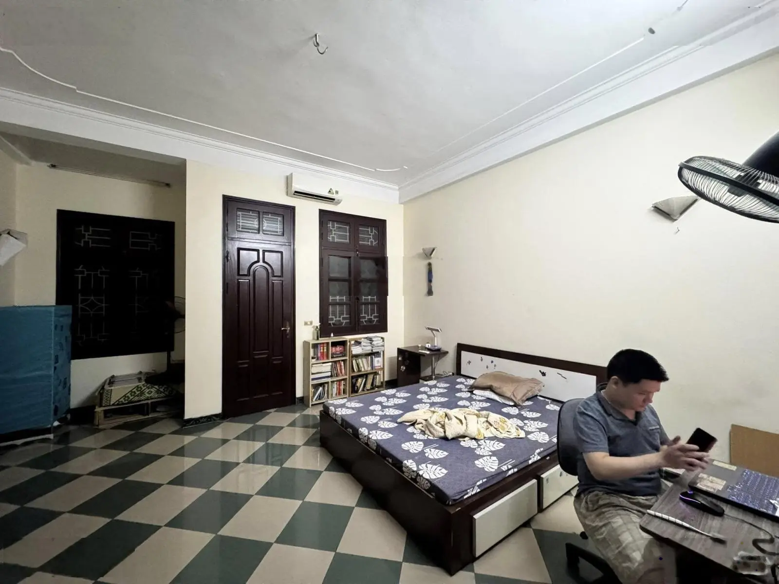 Bán nhà khu phân lô Hồ Đình, Hai Bà Trưng, ô tô đỗ cửa 4 tầng 61m2 giá 13 tỷ LH 0983320949