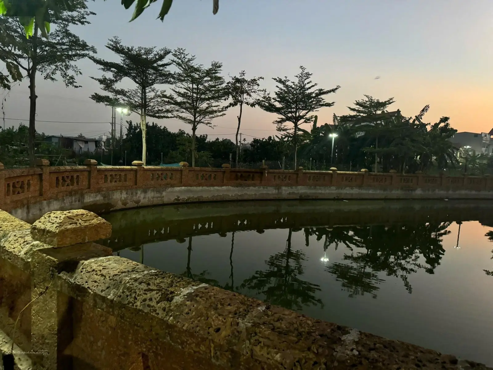 43,8m2 ich Vịnh, Phương Đình ô tô tải tránh nhau