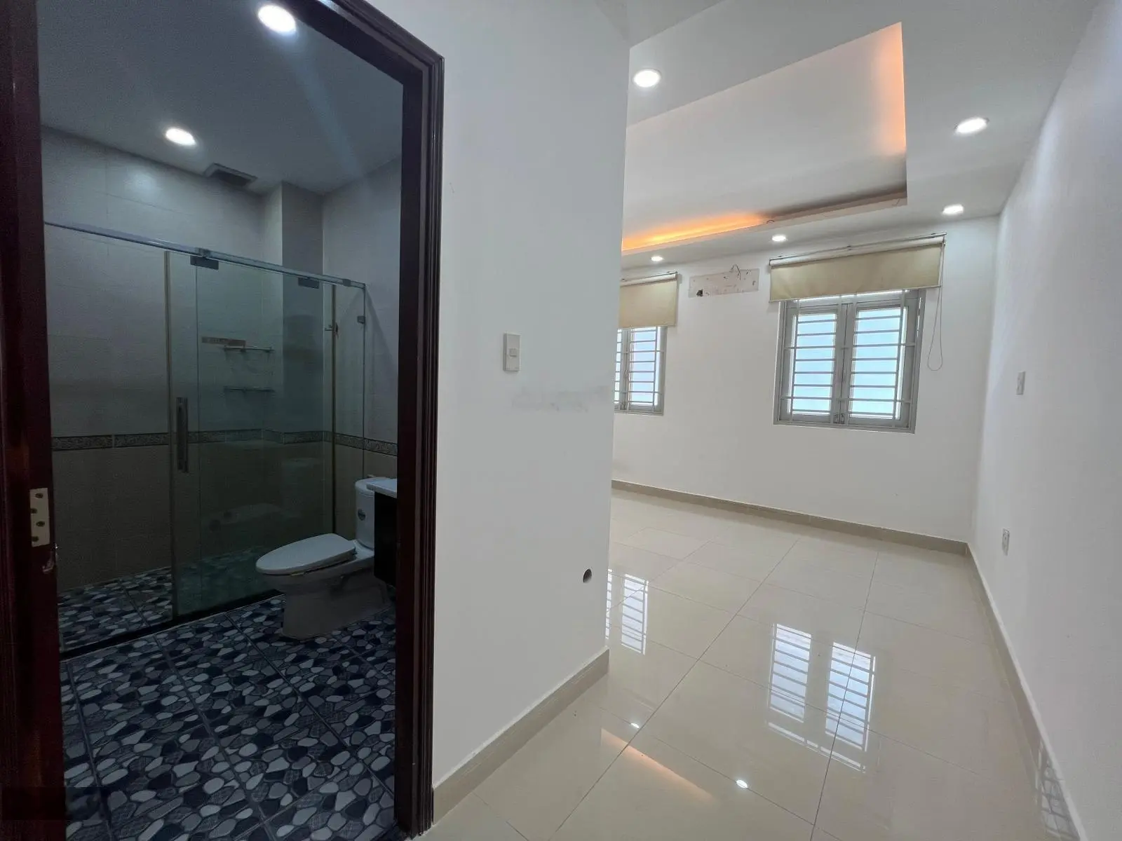 Bán KDC Đại Phúc Green Villas, đường Phạm Hùng. DT: 100m2. Giá: 11 tỷ (TL). Thuê: 20tr/tháng