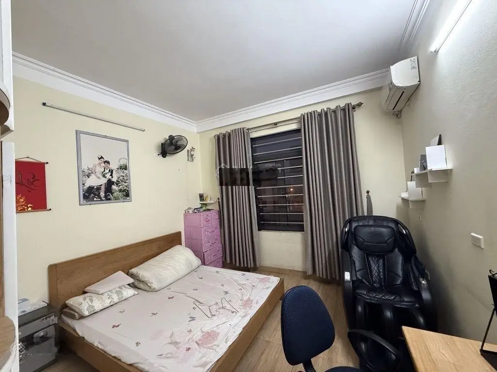 Bán nhà Dân xây 50m2 ngay chân cầu Vĩnh Tuy,đối diện Aeon Long Biên.Ô tô nhỏ đỗ cửa giá nhỉnh 7 tỷ