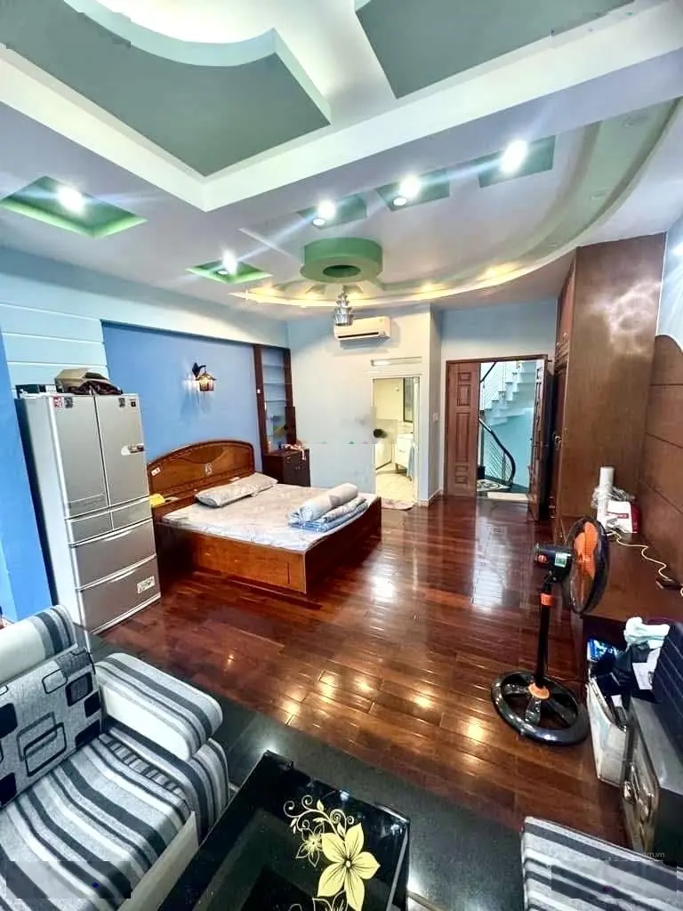 Giảm Mạnh 3 tỷ. Gấp bán. Trả giá là bán. Nhà 4 Tầng 5x20m Mặt tiền khu Tên Lửa Bình Tân nhỉnh 13 tỷ