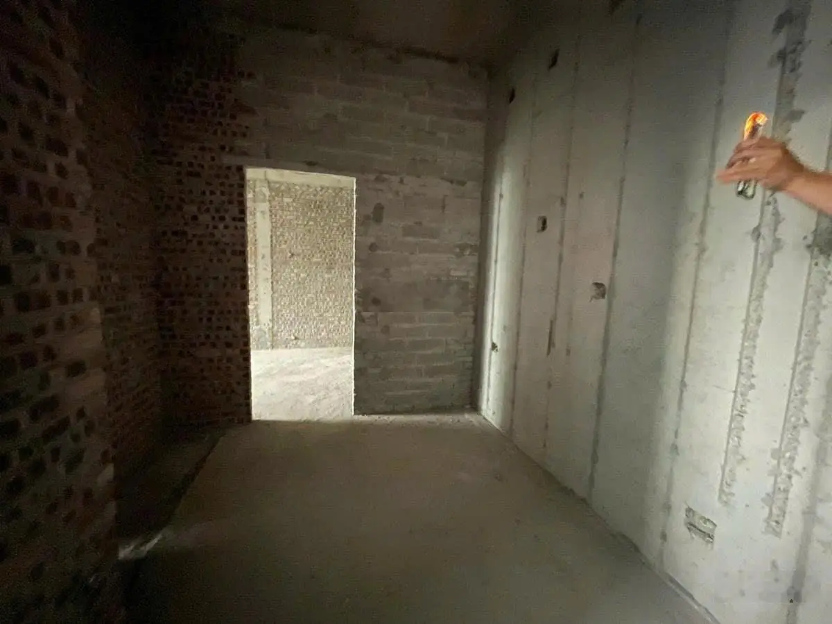 Bán 3PN2vs chung cư Diamond Residence, DT 105m2, trục 05 - D02, bc ĐB hoàn thiện thô giá nhỉnh 9 tỷ