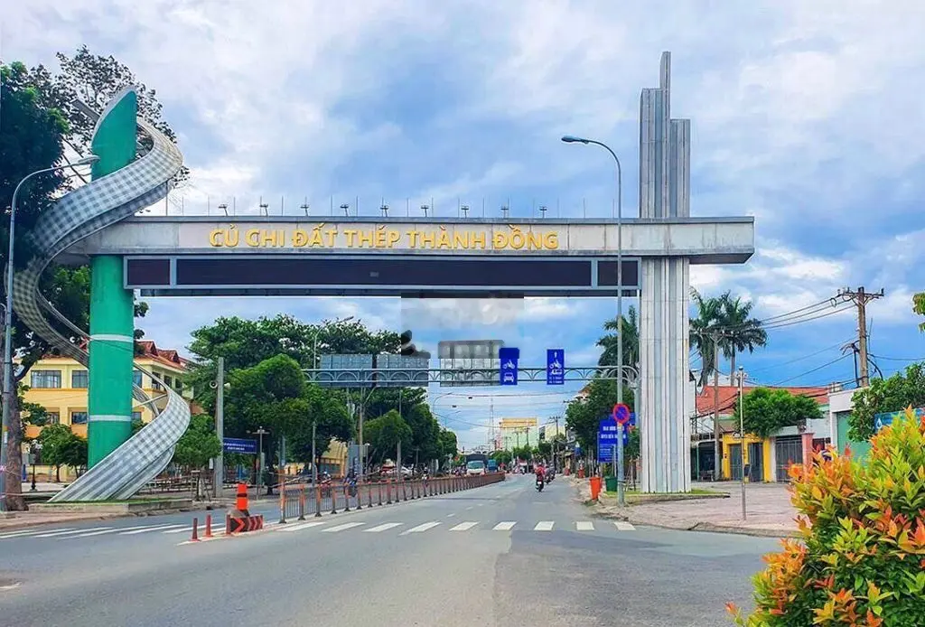 BÁN ĐẤT Ở THỊ TRẤN CỦ CHI ĐƯỜNG NGUYỄN VĂN KHẠ 90M2 GIÁ 1TY4 SỔ SẴN