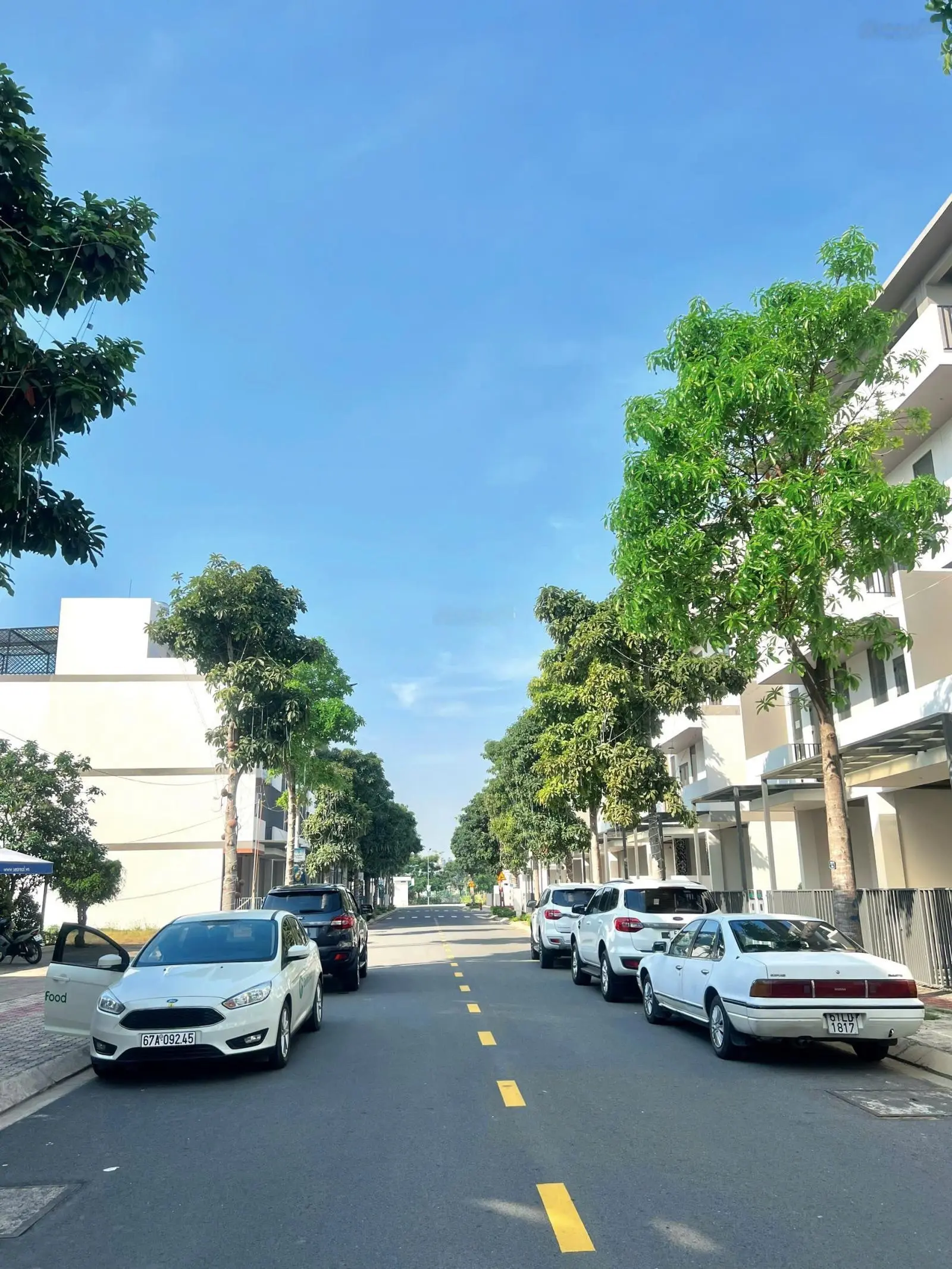 Bán nhà sổ đỏ MT đường Nguyễn Văn Tuôi - TT Bến Lức, View sông Vàm Cỏ, đang cho thuê 12tr/tháng