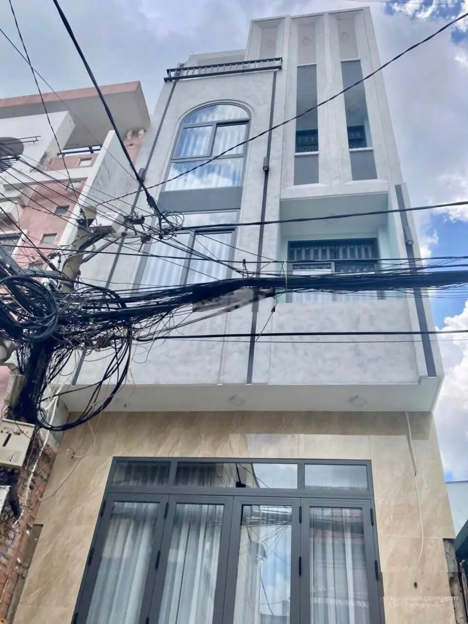 Nhà hẻm 6m ngay Phạm Văn Chiêu, mới 100%, có sân thượng, giá 5 tỷ 900 triệu. Call/zalo: 0906 435 ***