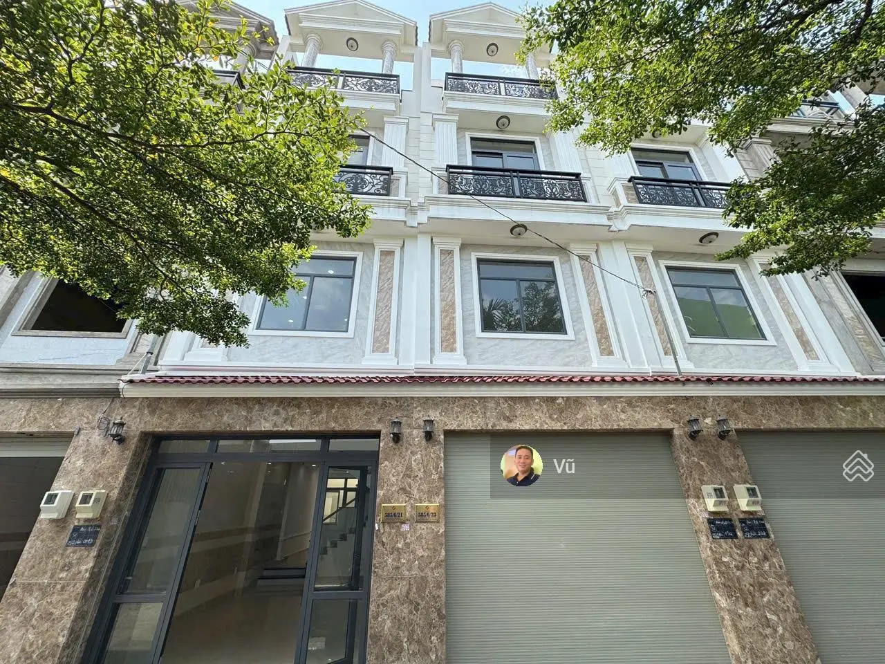 Bán nhà phố 4 tầng thang máy Quốc Lộ 13, Hiệp Bình Phước, Thủ Đức Gần Vạn Phúc City