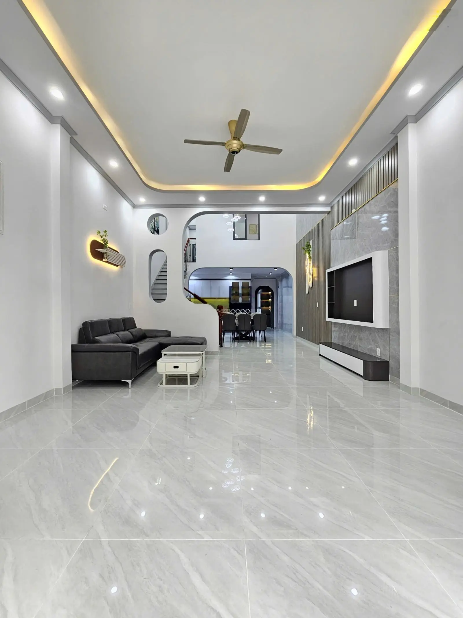 3.4 tỷ/ Cần bán nhà cấp 4 gác lửng full nội thất 82m2 sát bên Chợ Phú Phong p. Bình Chuẩn Thuận An