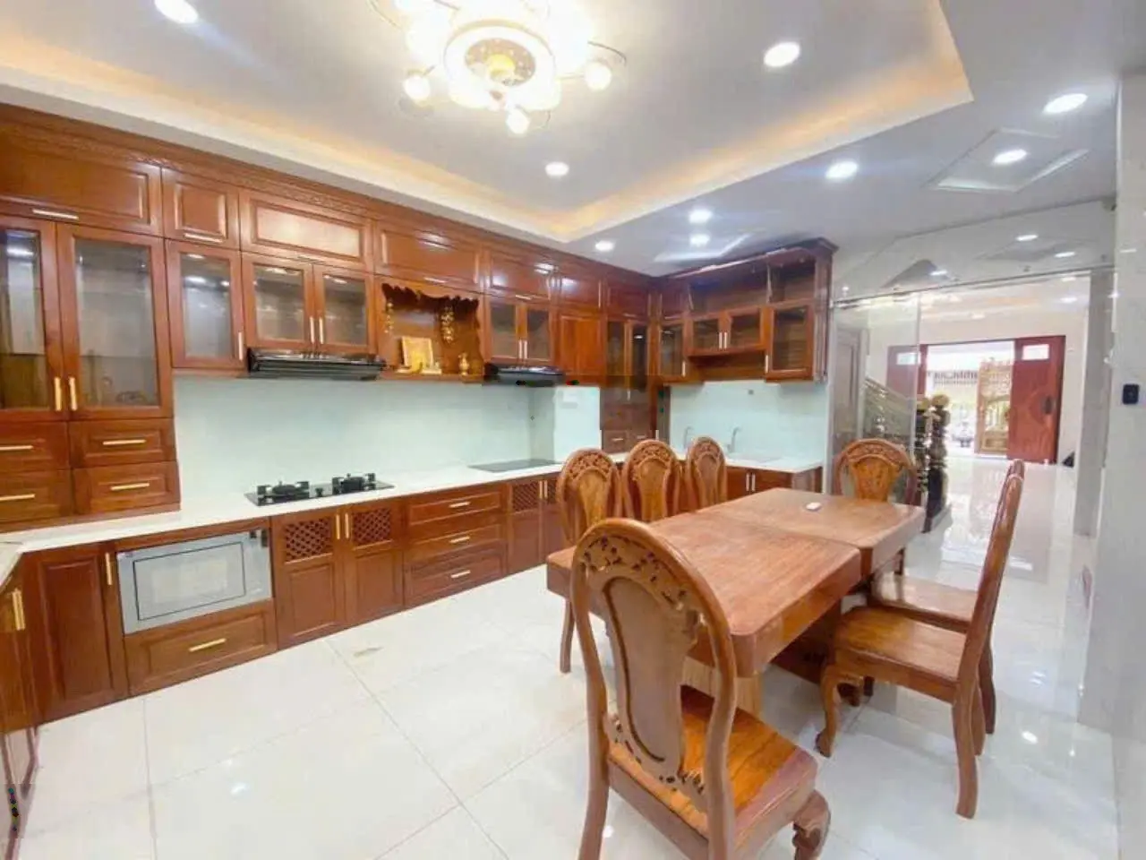 Cần bán nhà full nội thất khu Bình Phú Vip Q6 diện tích 4x17m, 6 PN giá 13,3 tỷ liên hệ 0938 030 ***