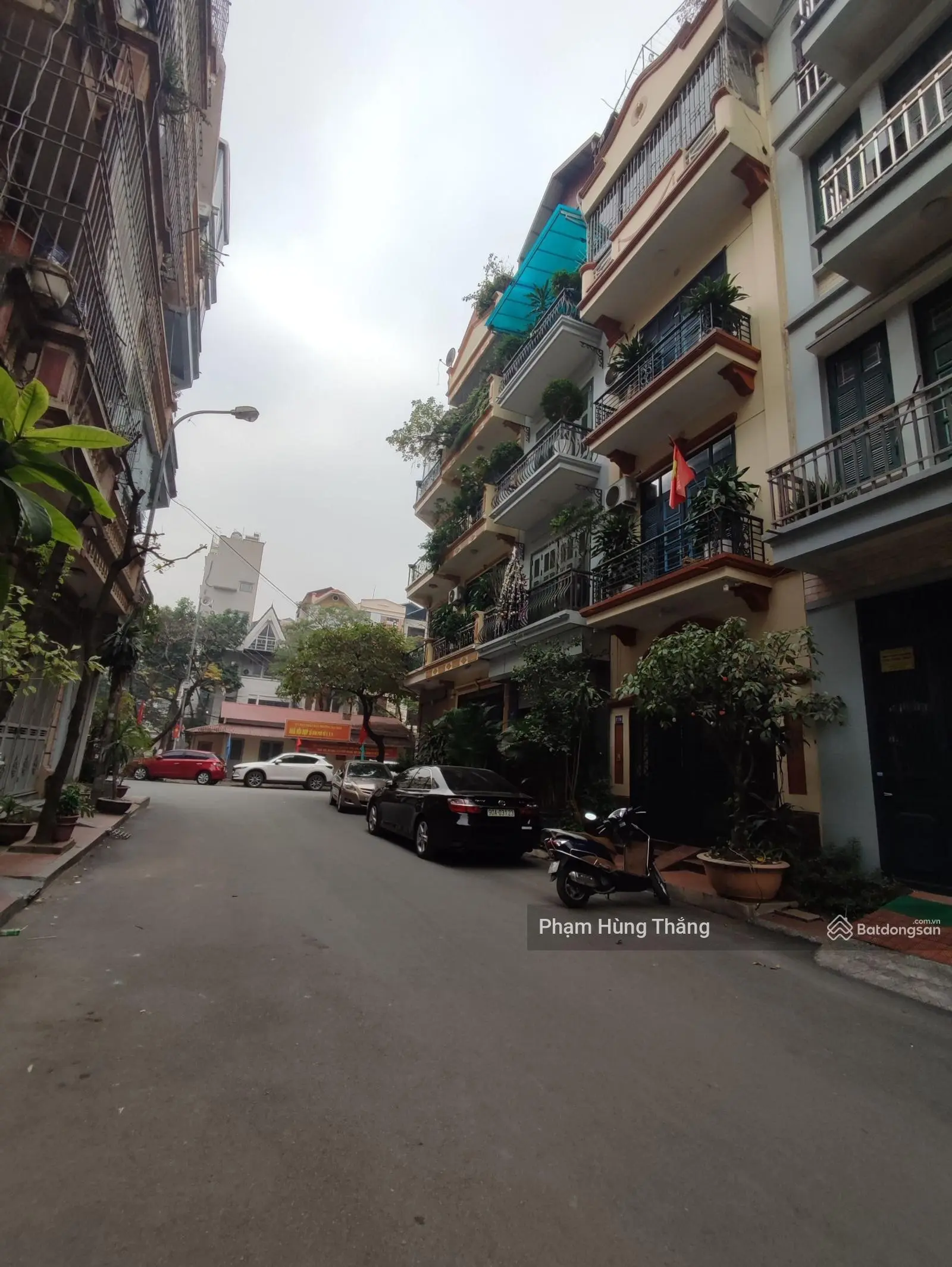 Bán nhà phân lô phố Lạc Trung Hai Bà Trưng 55m2 5 tầng. MT 4,5m. Vỉa hè. Ôtô vào nhà. Giá 13tỷ hơn