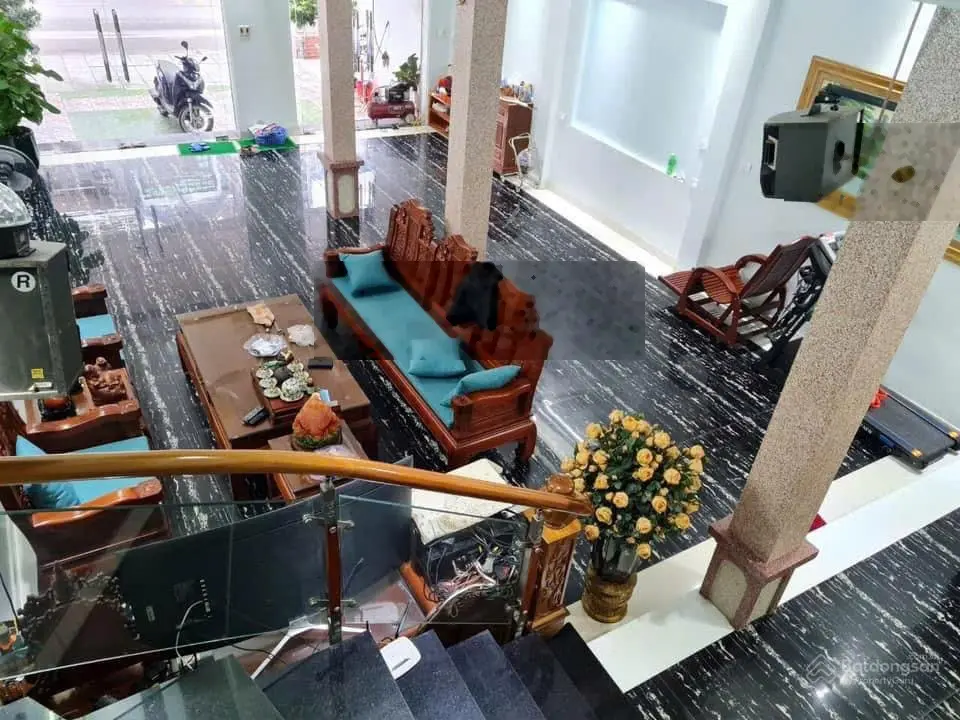 Giá sốc chỉ 9,2 tỷ - có ngay căn nhà mặt tiền 6,5m ngay sát chợ Cái Dăm, Vân Đồn, Quảng Ninh