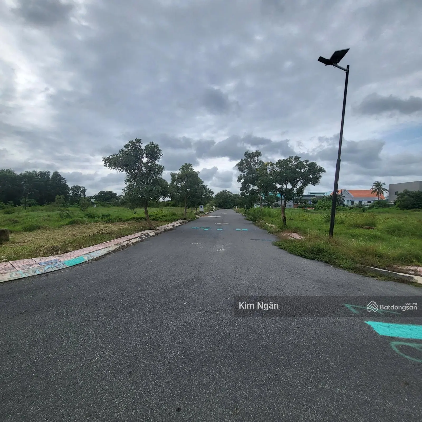 Chỉ với 1.400.000.000 vnd! Có ngay lô đất MT Hoàng Phan Thái, Bình Chánh. Dt 117m2, shr, full thổ