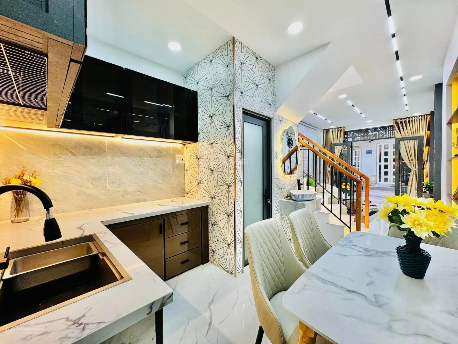 Vip nhất khu vực hé lộ căn nhà chất như nước cất Cát Lái, Q 2,DT 106m2 ,giá 3 tỷ 45 sổ hồng riêng