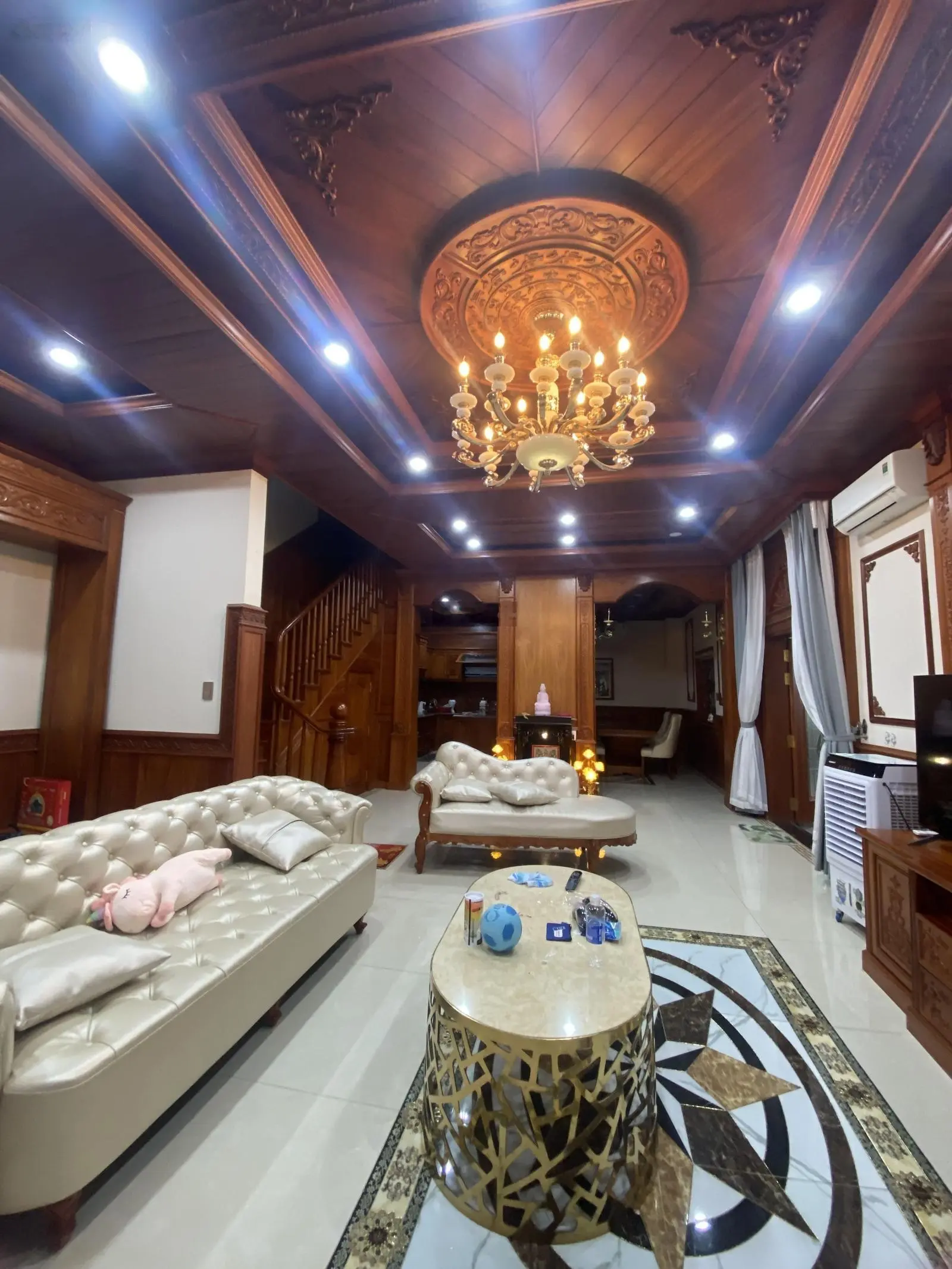 Bán biệt thự gỗ Thới Hoà, Bến Cát, Bình Dương giá 9 tỷ