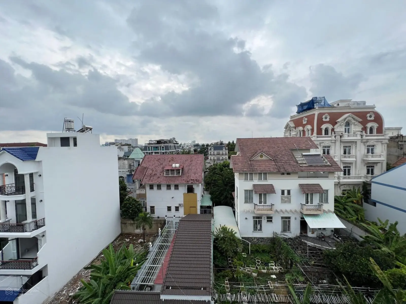 Căn góc 2 mặt tiền 5 tầng khu nhà bên sông cao cấp - gần Gigamall Phạm Văn Đồng, có gara ô tô 7 chỗ