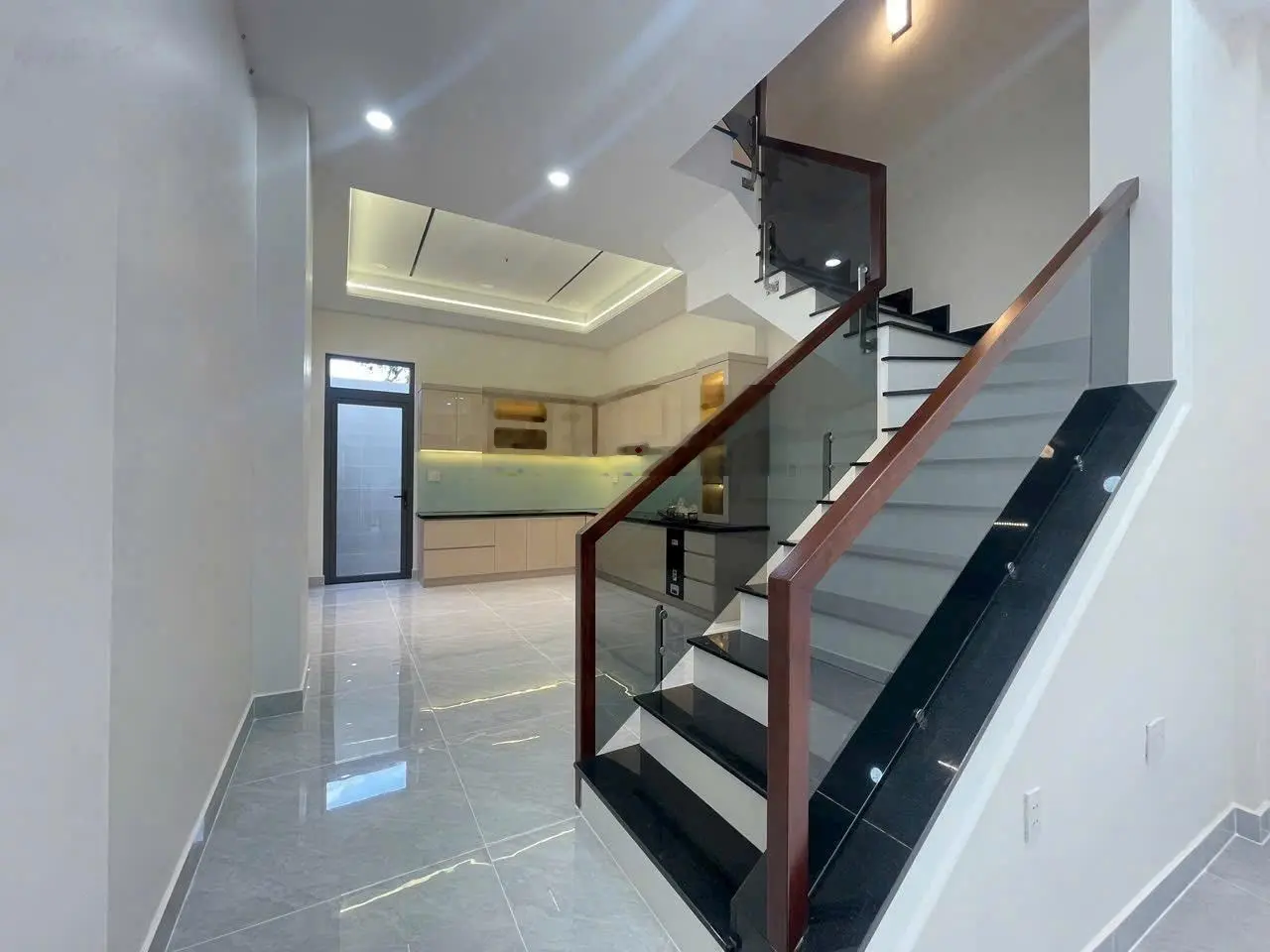 8,597 tỷ 56 nhà mới 4 tầng hiệp binh Phước thủ Đức gần vạn phúc