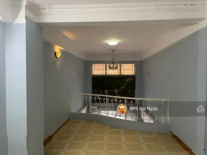 Cô hiền cần bán căn nhà 3 tầng ở tân bình -dt 43m2- cho thuê 12/th