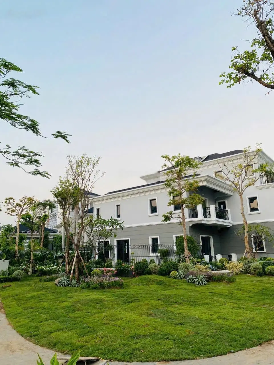 Biệt thự biển - view vịnh Kỳ Quan. Giá đầu tư