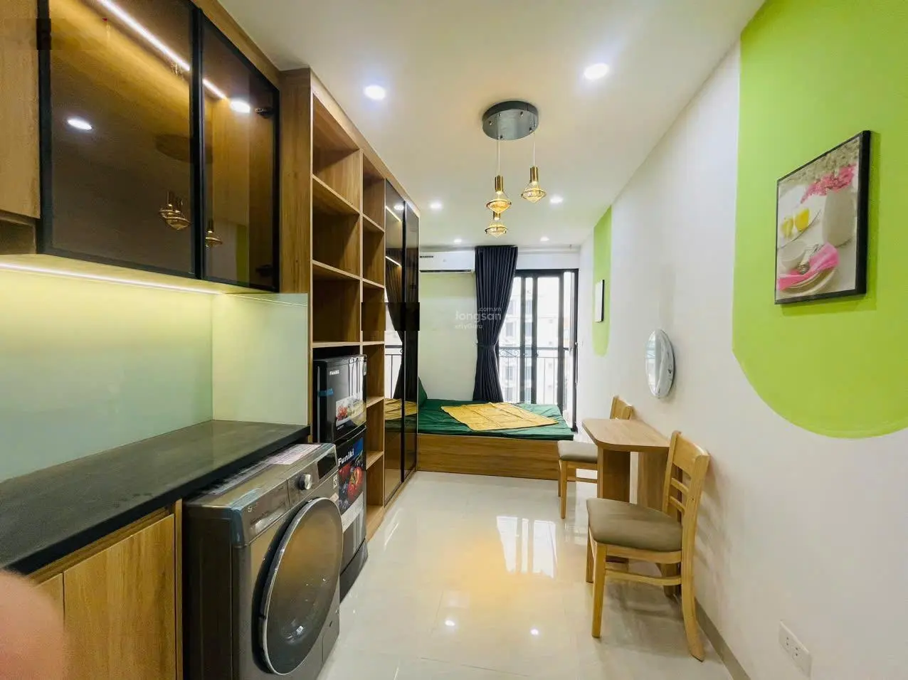 Hàng xóm Royal City! Tòa CHDV mặt phố Cự Lộc, 80m2*8T, 20 phòng KK, đủ PCCC, dòng tiền 6%/năm