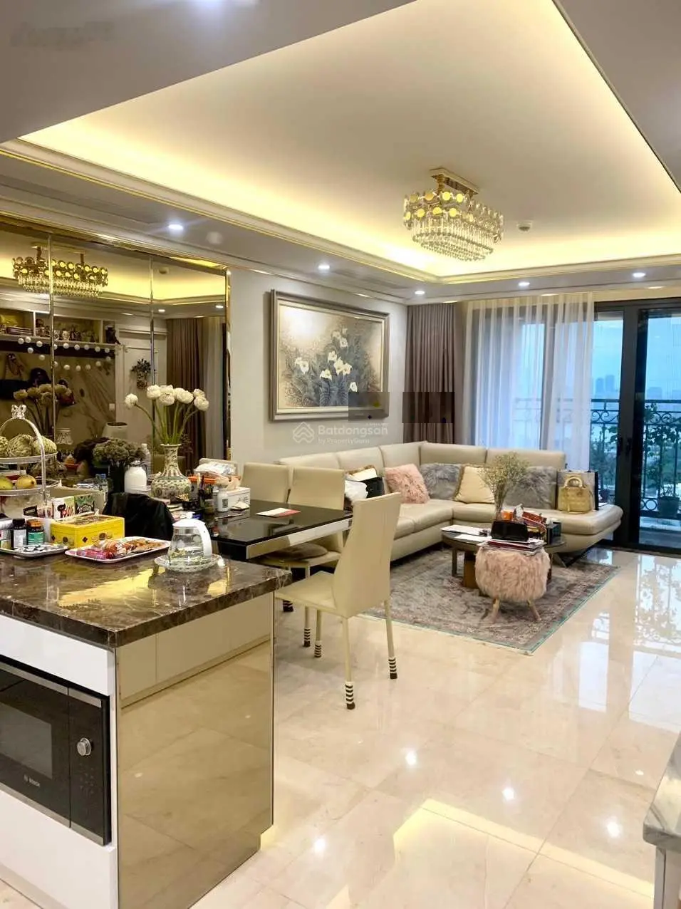 Căn hoa hậu tầng cao view Hồ Tây, 3PN, full nội thất cao cấp, nhận nhà ở ngay, đã có sổ đỏ lâu dài