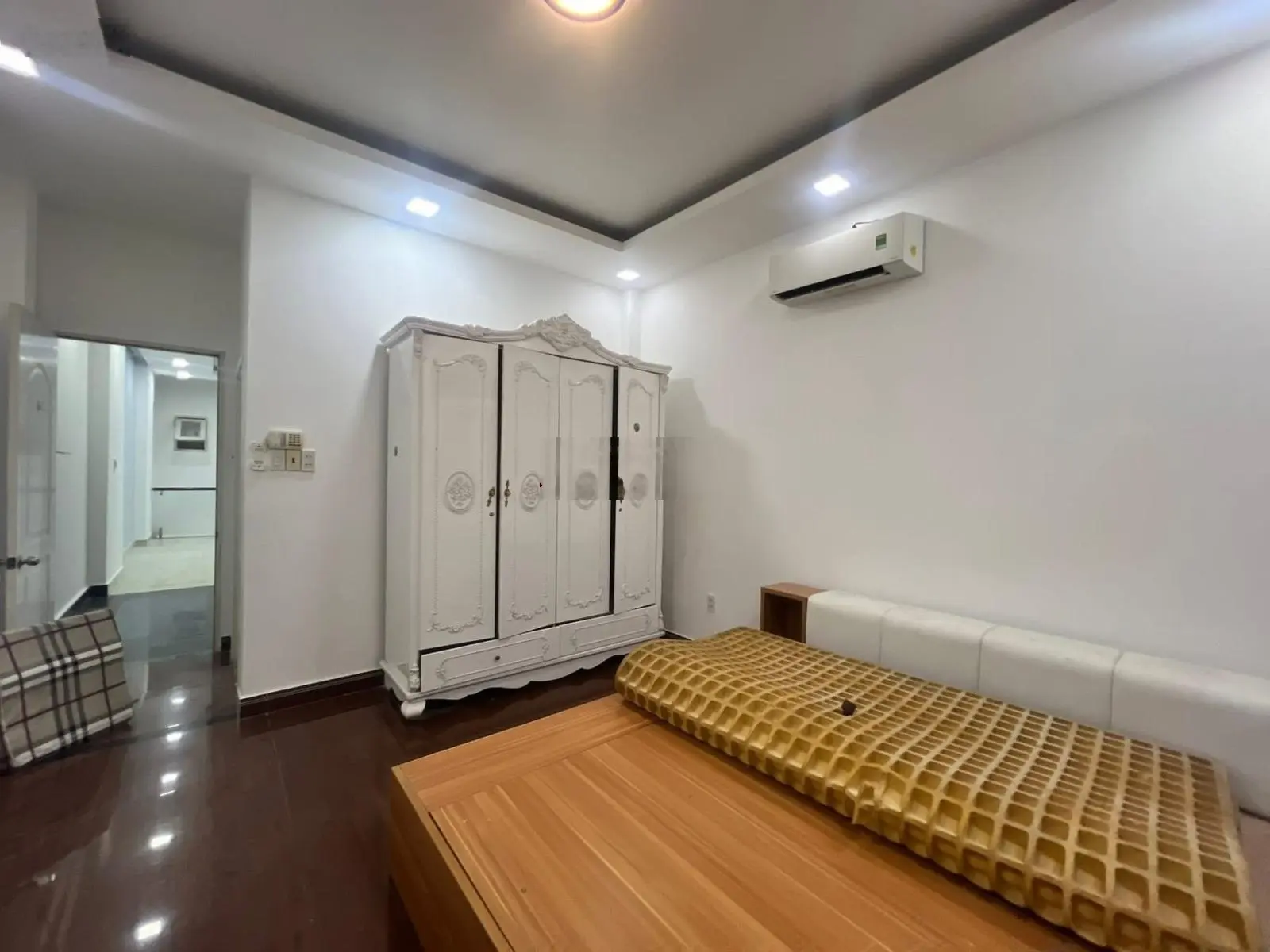 Bán nhà mặt tiền đường Kênh 19/5B chính chủ