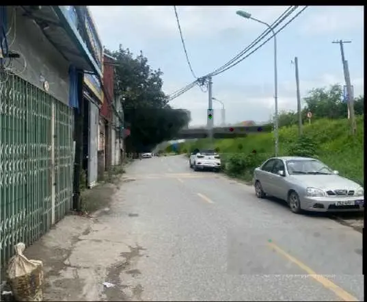 . 12.9 tỷ/99.9m2 /mặt phố bát khối