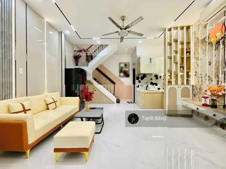Chỉ vỏn vẹn 2 tỷ 9 có ngay nhà đẹp Lã Xuân Oai,Long Trường,quận 9.Cách Khu Công Nghệ Cao 2km.