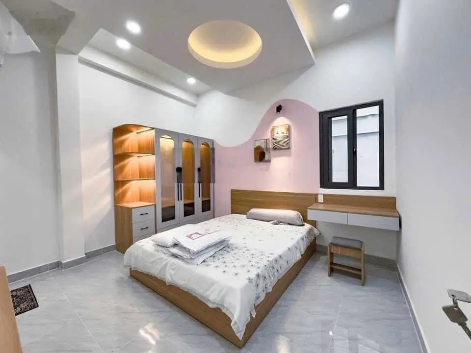 Không gian thư giãn sau 1 ngày làm việc mệt mỏi. MT Nguyễn Văn Thương, P25. DT 6 x 20m. Giá: 20 tỷ