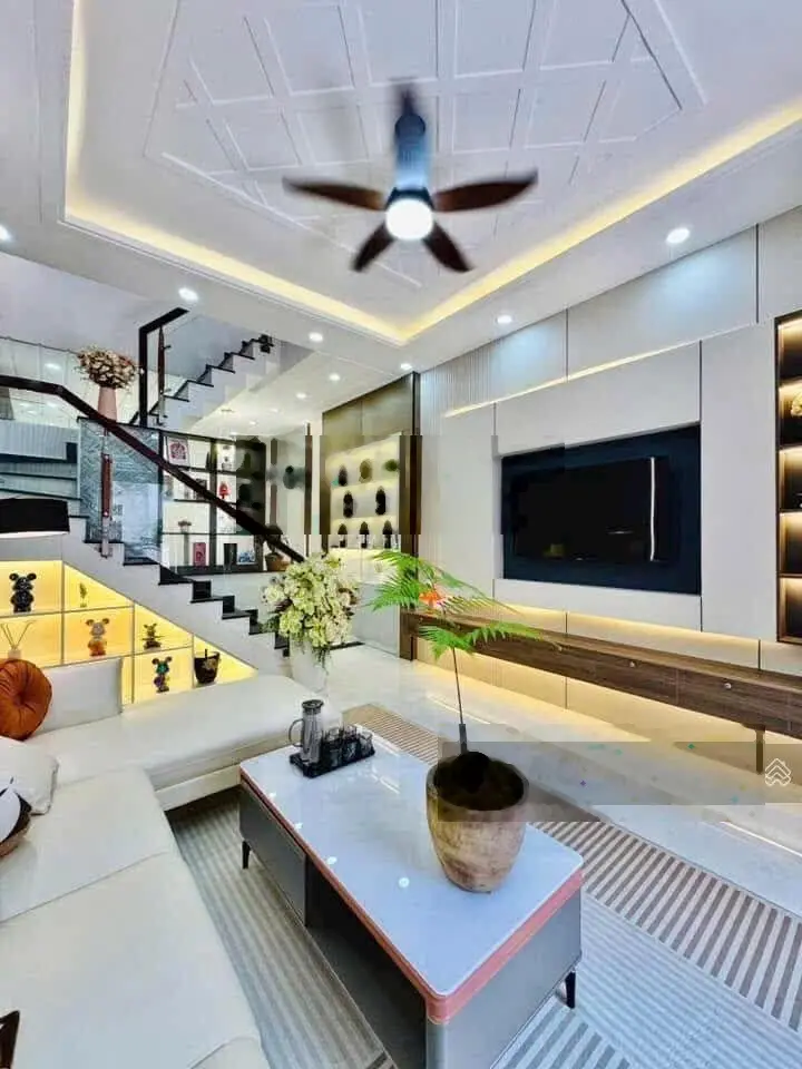 Hạ giá 300 triệu chỉ còn 2 tỷ 8 ngay Đỗ Xuân Hợp,Phước Bình,quận 9.Cách GLOBAL CITY CHỈ 2 KM