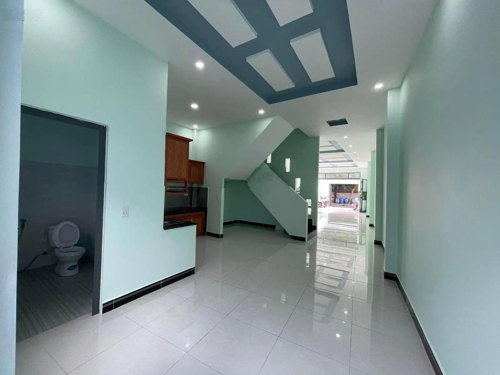 Nhà trệt lầu MTKD đường Đỗ Tấn Phong, P. Tân Đông Hiệp, Tp. Dĩ An. DT: 132.6m2. Giá: 4.5 tỷ TL